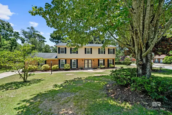 102 Iris Circle, Daphne, AL 36526