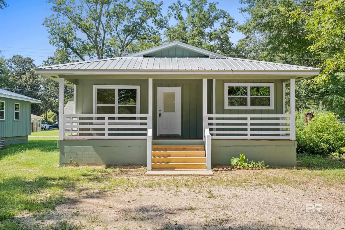 208 W Verbena Avenue, Foley, AL 36535 - #1