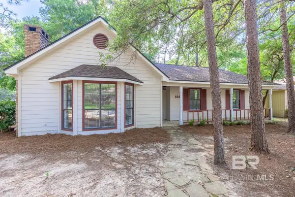 104 Leigh Circle, Daphne, AL 36526