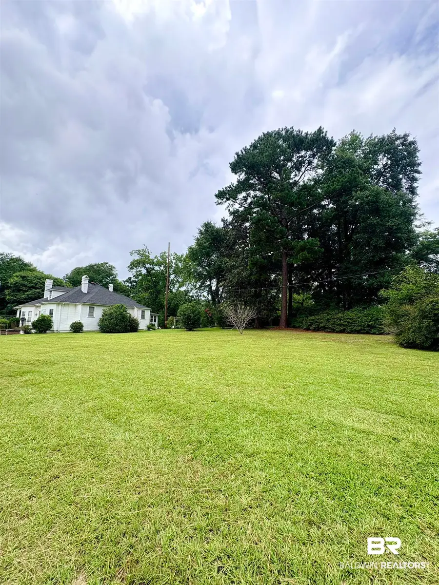 115 E Mcmillan Street, Evergreen, AL 36401 - #2