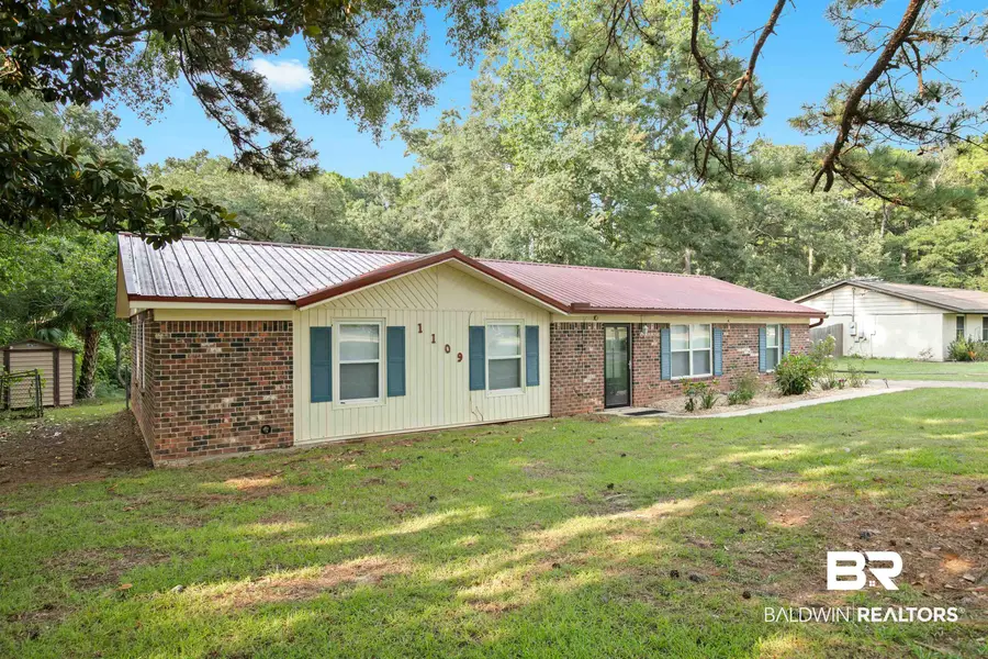 1109 Caroline Avenue, Daphne, AL 36526 - #2