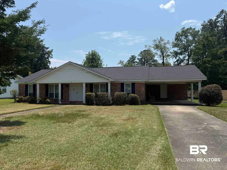 107 Davison Street, Brewton, AL 36426 - #2