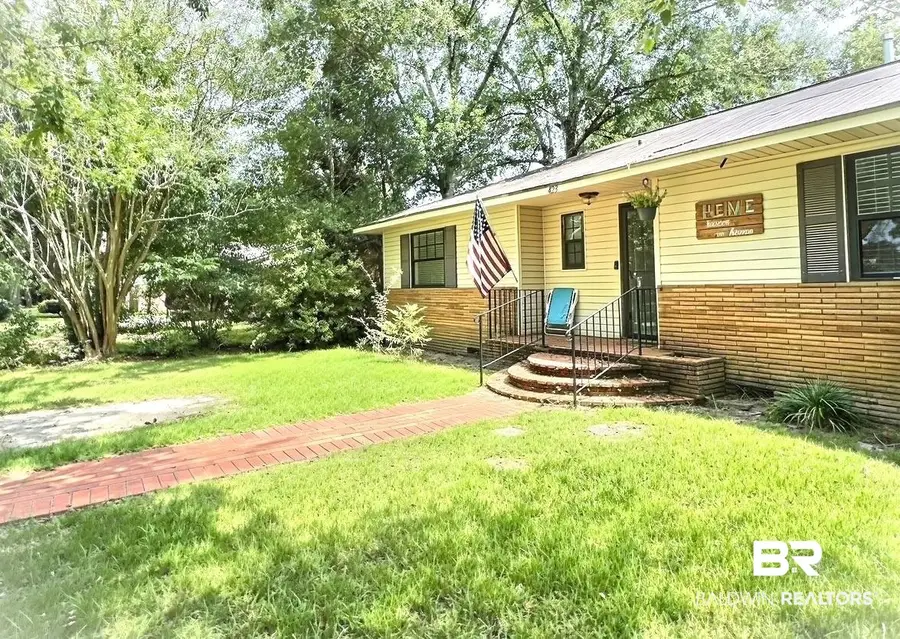 423 W Marigold Avenue, Foley, AL 36535 - #3
