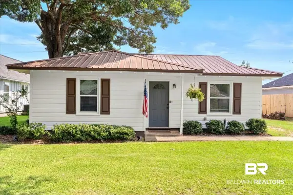 407 W Orchid Avenue, Foley, AL 36535