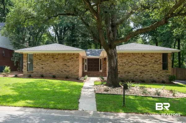 599 Ridgewood Drive, Daphne, AL 36526