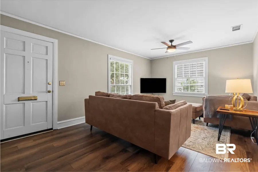 122 Florence Place, Mobile, AL 36607 - #3