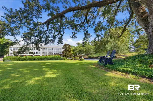 710 S Mobile Street #36, Fairhope, AL 36532