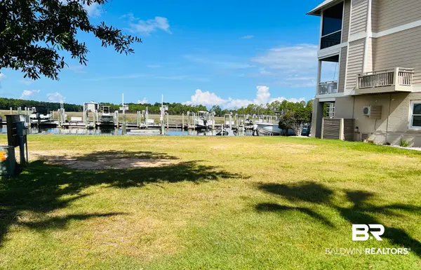 3925 Lafitte Blvd, Gulf Shores, AL 36542