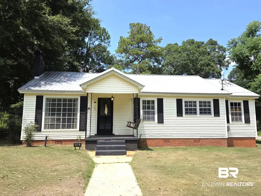 105 Spring St, Evergreen, AL 36401 - #2