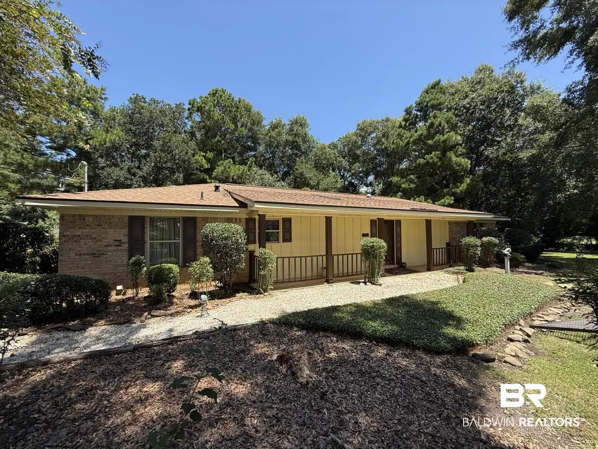 9657 Twin Beech Rd, Fairhope, AL 36532 - #1