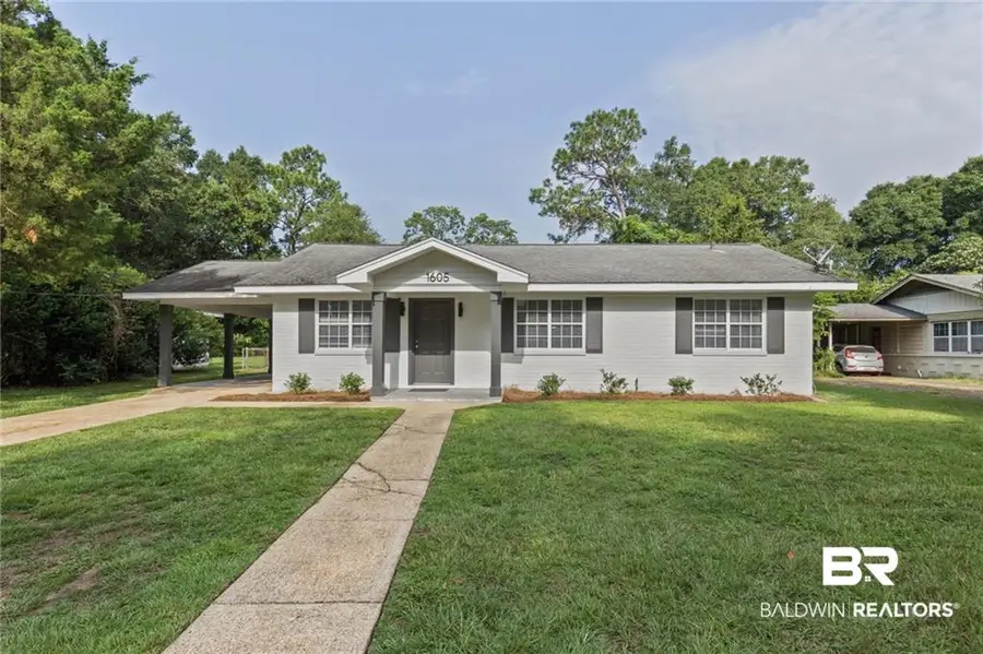 1605 Woodley Rd, Mobile, AL 36618 - #2