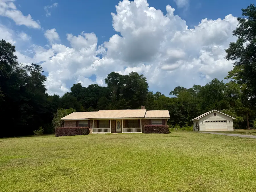 1020 Wolf Log Rd, Flomaton, AL 36441 - #2