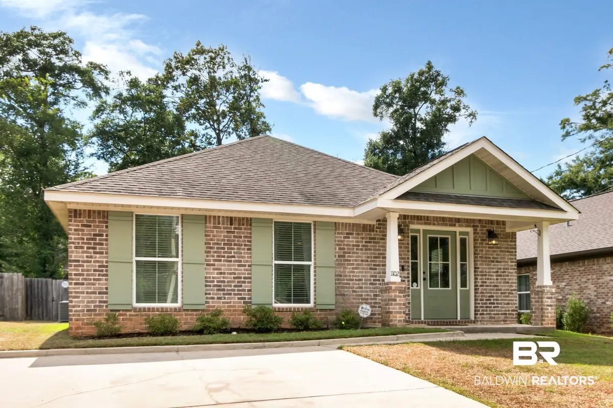 1102 Pinemont Dr, Mobile, AL 36609 - #1