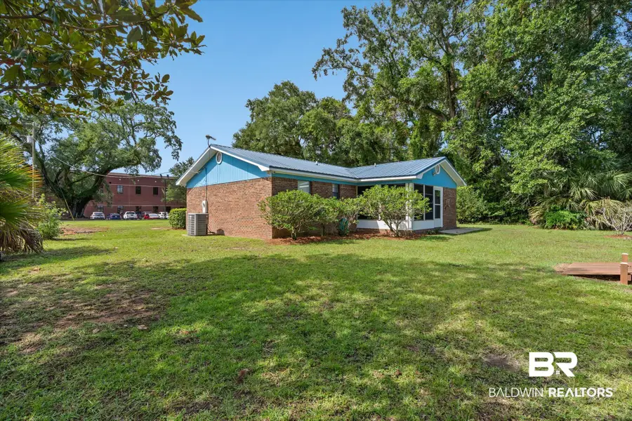 118 W Spruce Avenue, Foley, AL 36535 - #3