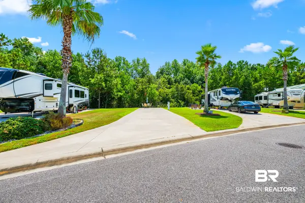 11863 Gateway Drive #90, Elberta, AL 36530
