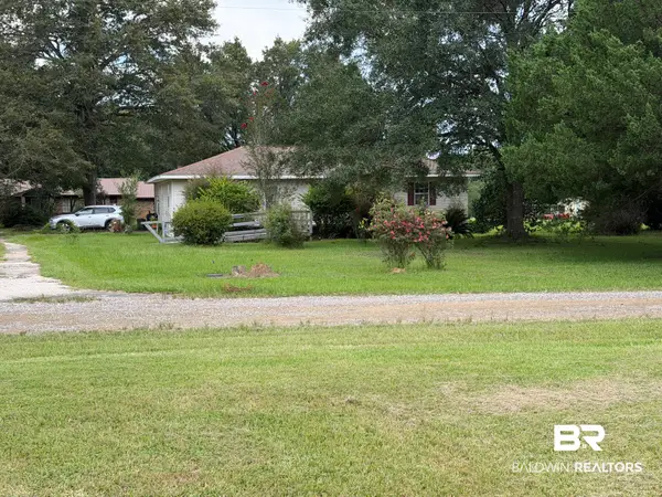 9858 Mose Circle, Theodore, AL 36582