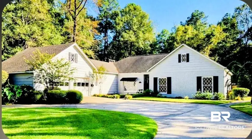 607 Edgewood Dr, Brewton, AL 36426 - #1