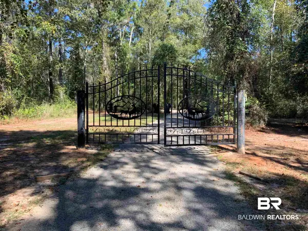 47580 Lea Baird Lane, Bay Minette, AL 36507