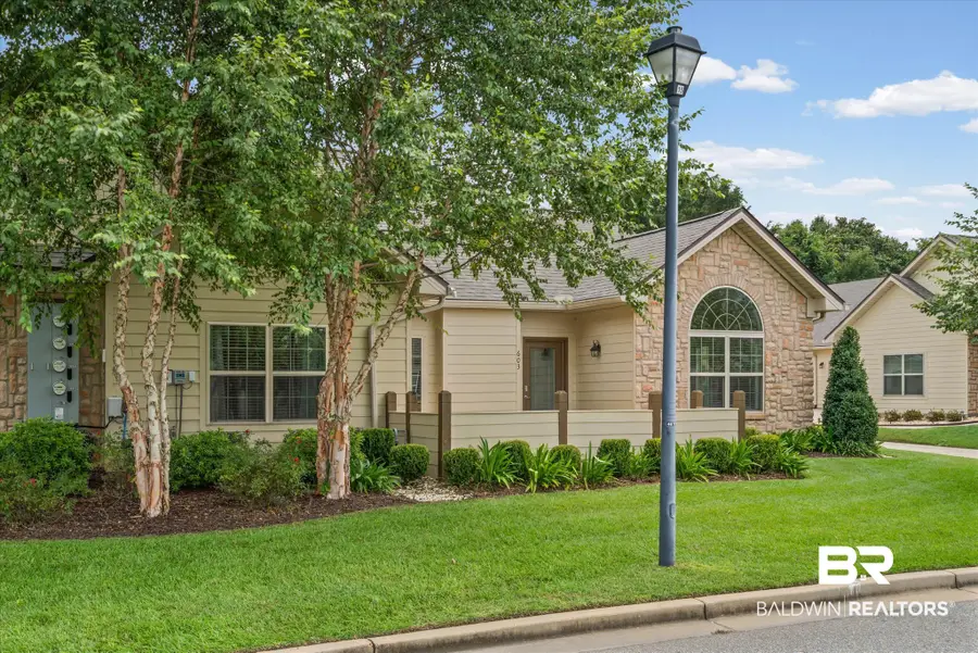 603 Holmes Avenue, Foley, AL 36535 - #2