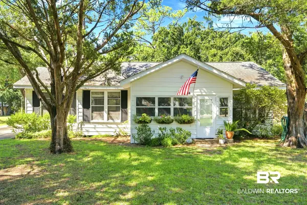 17733 Old Fort Morgan Trail, Gulf Shores, AL 36542