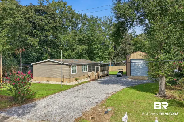 9422 Seabright Avenue, Elberta, AL 36530
