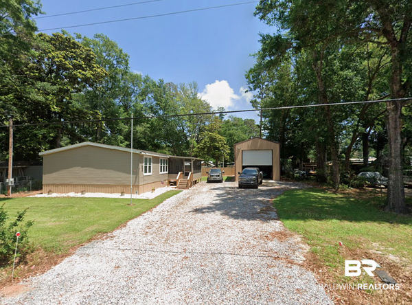 9422 Seabright Avenue, Elberta, AL 36530