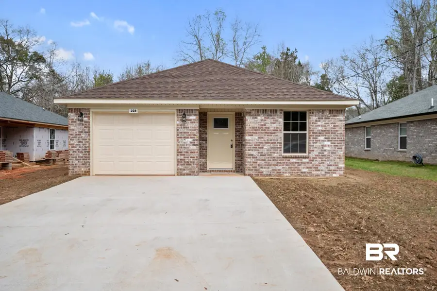 228 W 16th St, Bay Minette, AL 36507 - #2