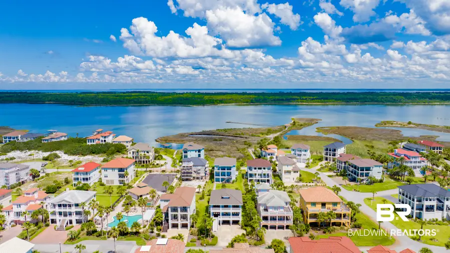 3234 Dolphin Dr, Gulf Shores, AL 36542 - #3