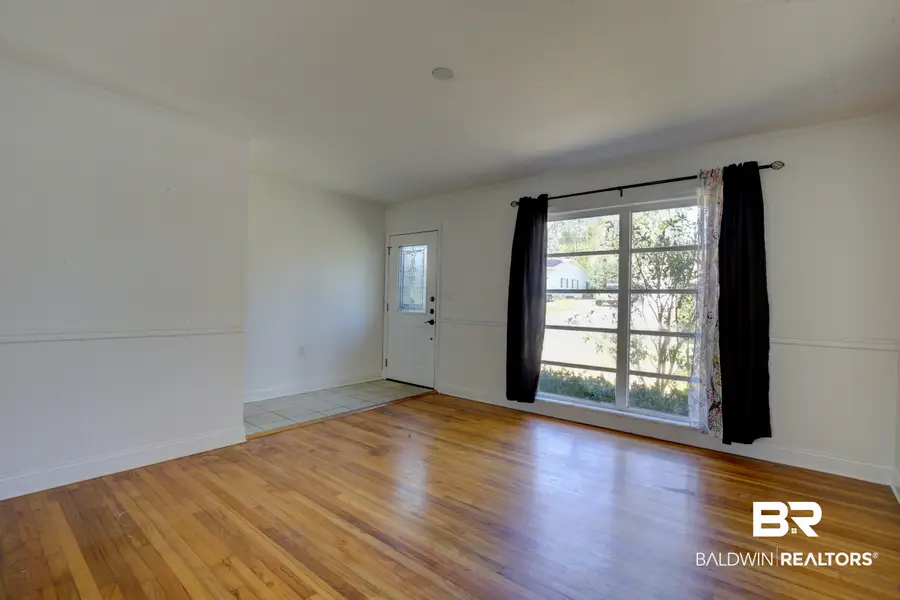 602 Gayfer Avenue, Fairhope, AL 36532 - #3