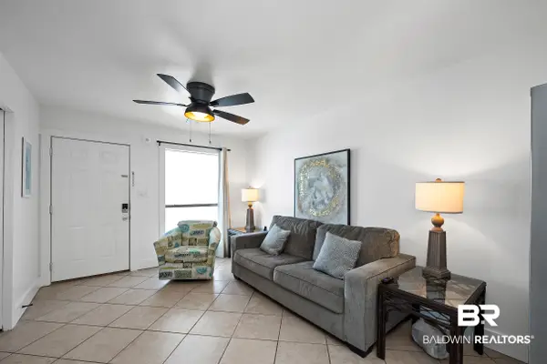 920 W Lagoon Ave #B201, Gulf Shores, AL 36542