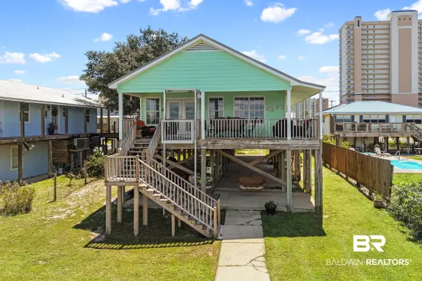 994 W Lagoon Avenue, Gulf Shores, AL 36542