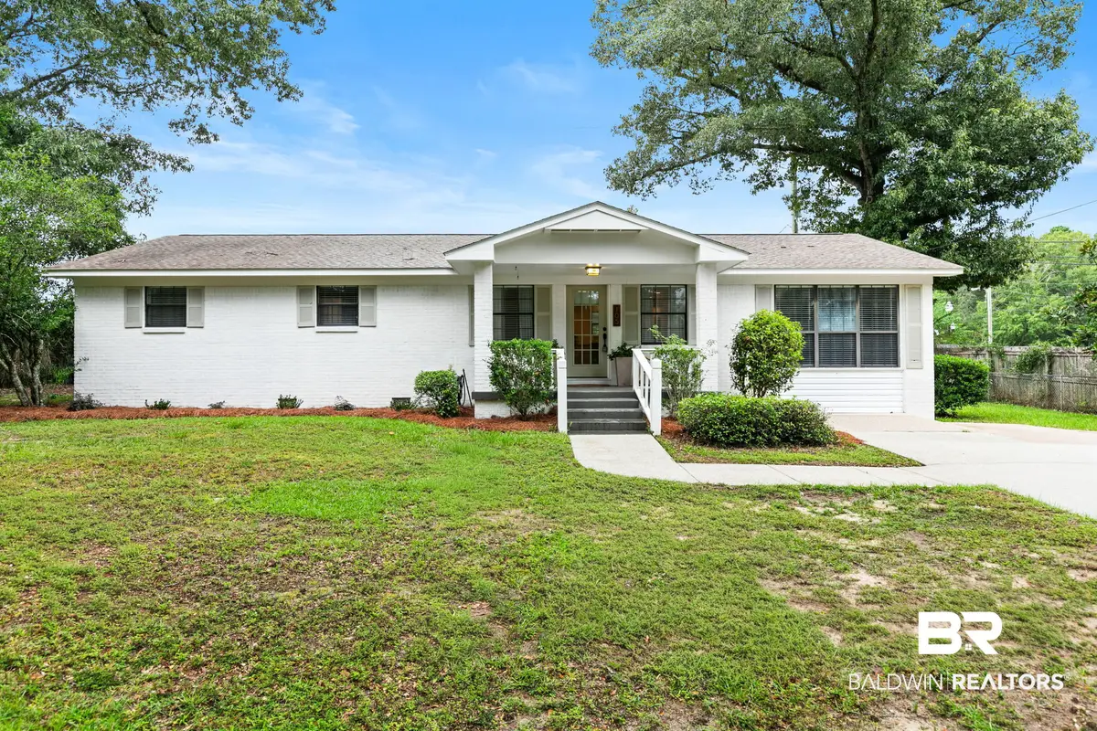 105 Sara Avenue N, Spanish Fort, AL 36527 - #1