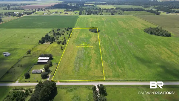 04 Gardner Road, Elberta, AL 36530