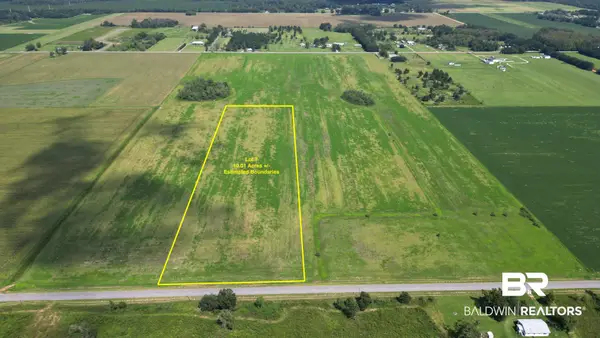 07 Comstock Road, Elberta, AL 36530