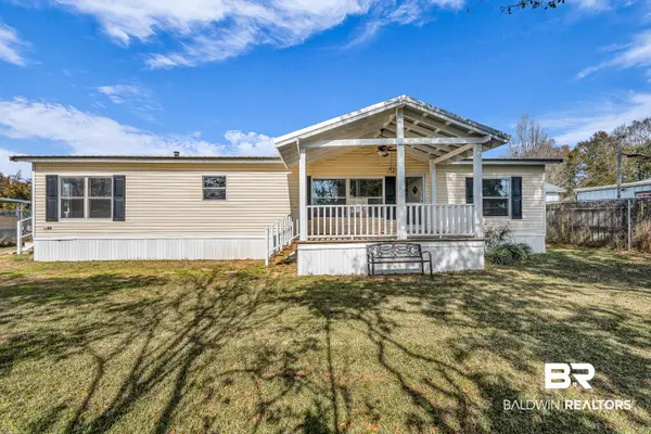 102 S Wren Lane, Robertsdale, AL 36567