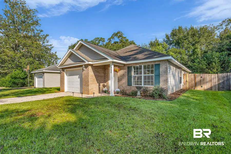 18639 E Hammond Street, Robertsdale, AL 36567 - #2