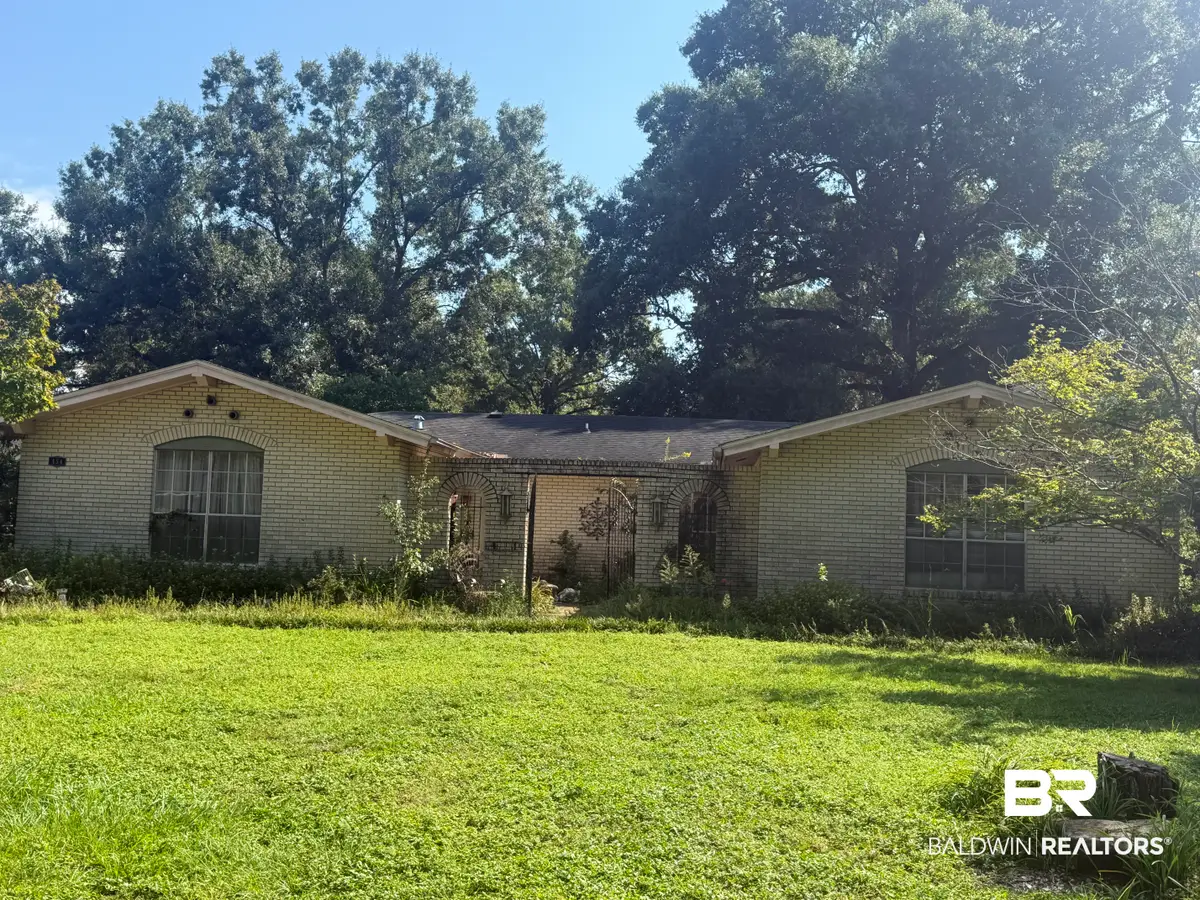 454 Vaughn Drive, Satsuma, AL 36572 - #1