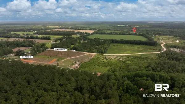 22035 Creekfront Drive, Robertsdale, AL 36567