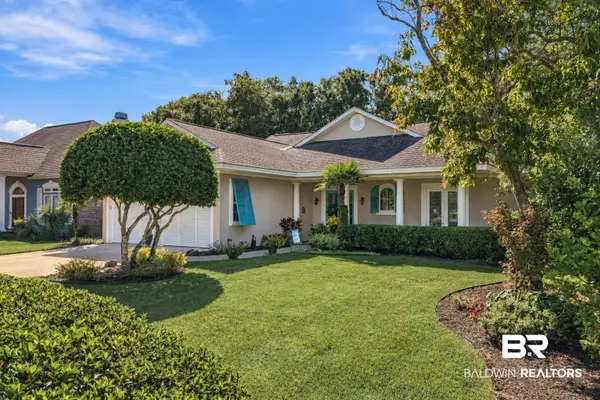 33 Lagoon Drive, Gulf Shores, AL 36542
