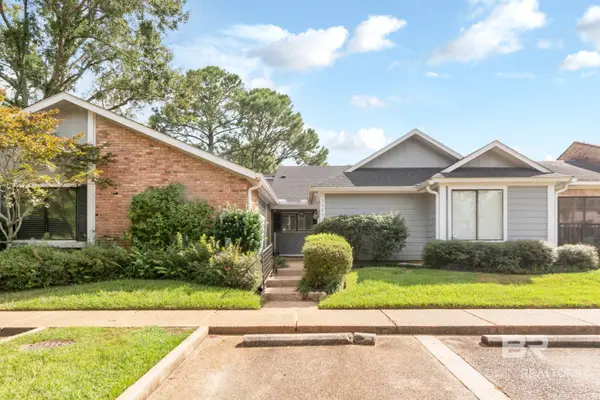 3903 S Berwyn Drive, Mobile, AL 36608
