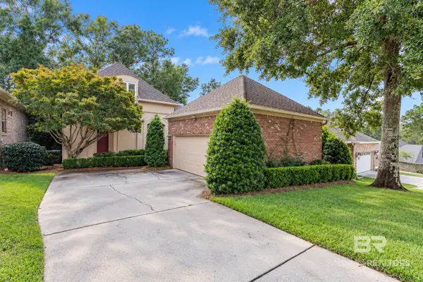 105 N North Creek Circle, Fairhope, AL 36532