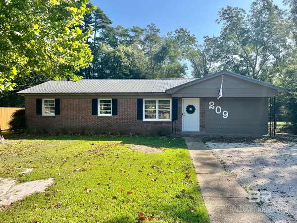 209 Greer Ave, Atmore, AL 36502