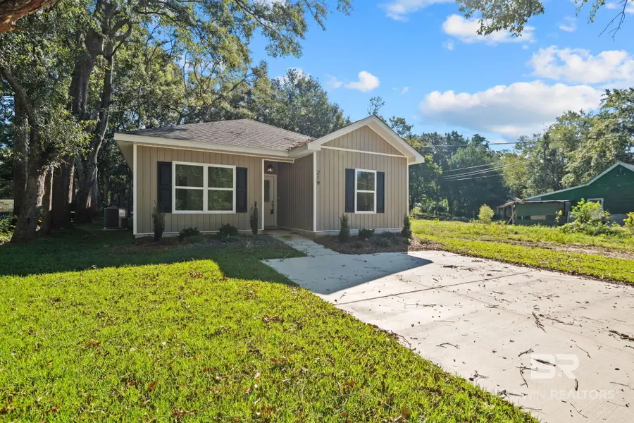 219 Townsend Ave, Bay Minette, AL 36507 - #3