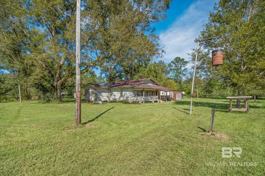 512 Old Silvers Rd, Vinegar Bend, AL 36584 - #3