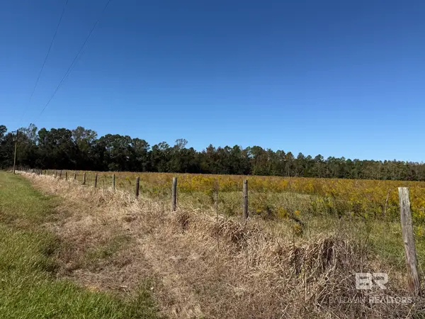 15943 Dogwood Road, Bay Minette, AL 36507