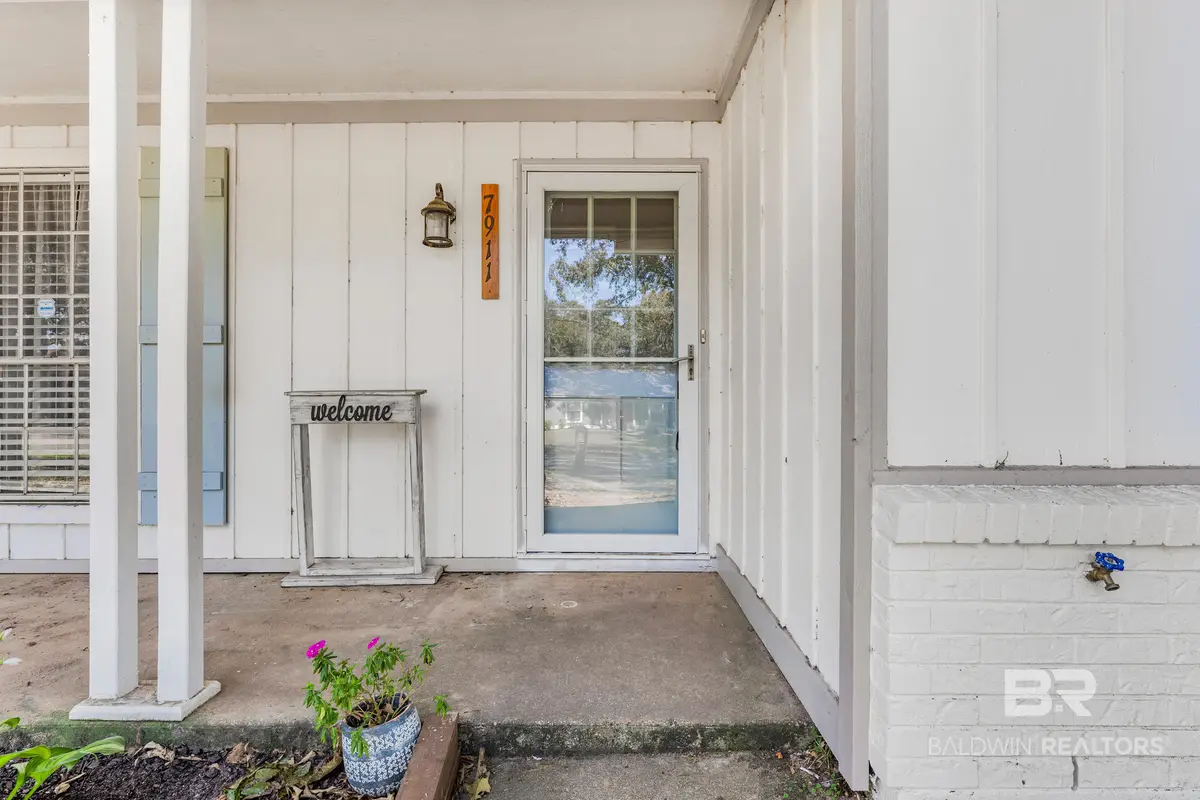 7911 Country Drive, Mobile, AL 36619 - #1