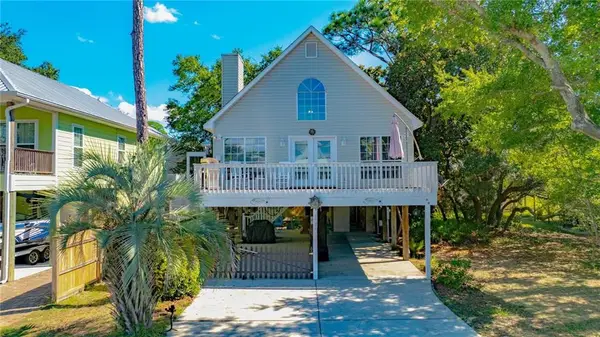 5704 Armadillo Avenue, Orange Beach, AL 36561