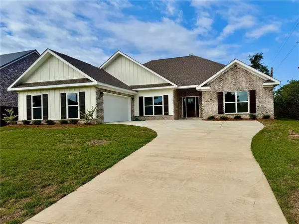 20967 Southtown Drive, Robertsdale, AL 36567