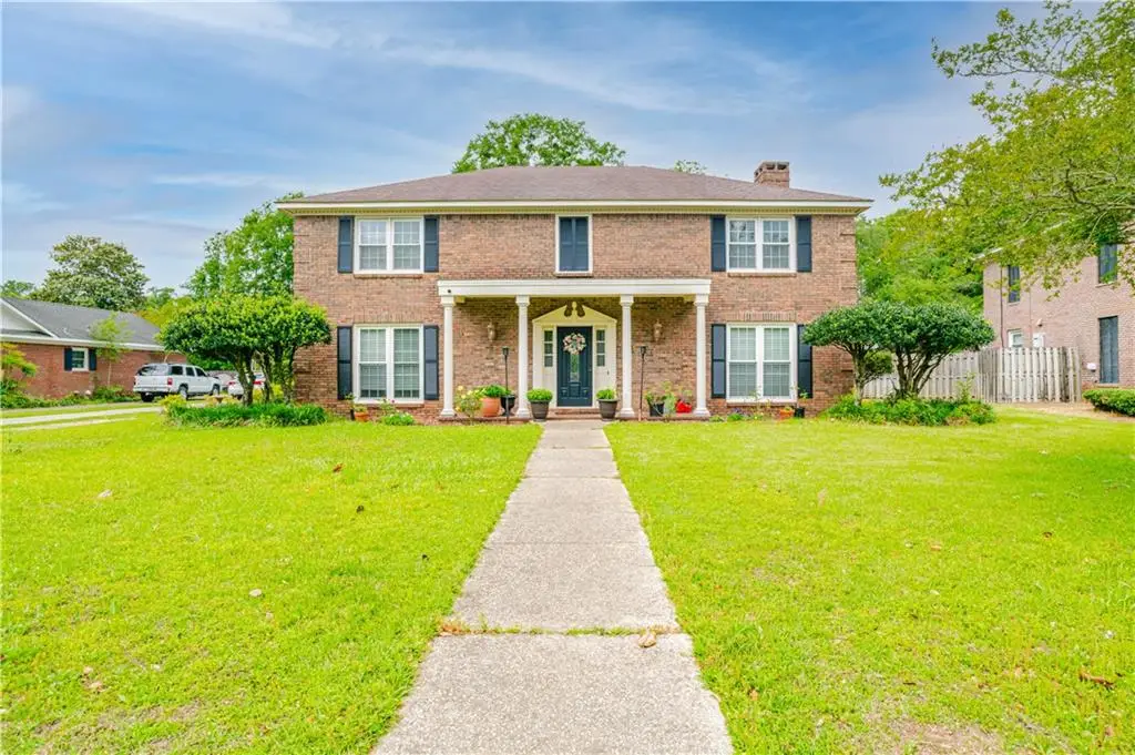 1424 Regency Oaks Drive W, Mobile, AL 36609 - Image #1