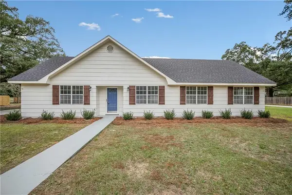 4570 Schimpfs Lane, Mobile, AL 36619